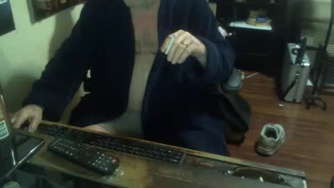 justmeohio online show from March 16, 2:07 am