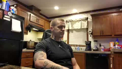 Snapshot of justus0624 chatting on October 28, 3:20 am justus0624 online show from October 28, 3:20 am