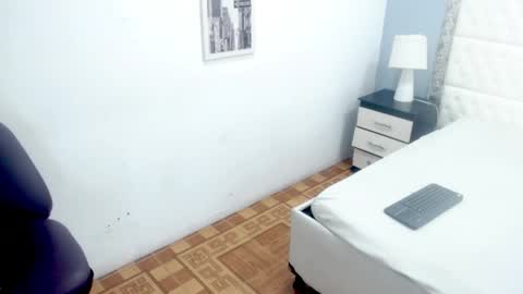 jUSY online show from February 12, 6:51 am