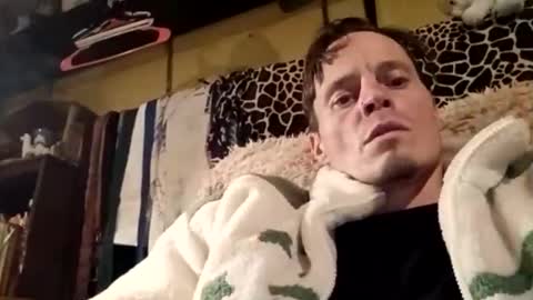 jveillette00p27 online show from February 5, 4:41 am