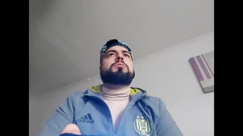 jym1987 online show from December 13, 11:02 am