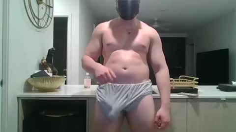 Snapshot of kailebtwinkletoes chatting on October 22, 9:35 am MrJuicyJames online show from October 22, 9:35 am