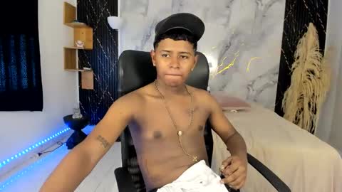 kaiser_alpha777 online show from April 12, 6:20 pm