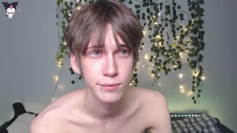 slutkai online show from December 19, 9:12 pm