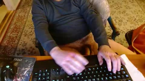 Leon online show from November 21, 4:28 pm