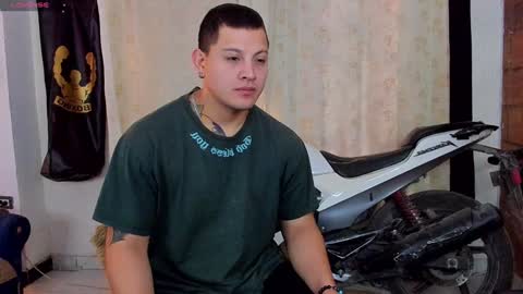 Snapshot of kaledd_musclee chatting on January 11, 2:25 pm Kaledd musclees room Master online show from January 11, 2:25 pm