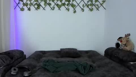 Snapshot of kaledd_musclee chatting on September 29, 8:27 pm Kaledd musclees room Master online show from September 29, 8:27 pm