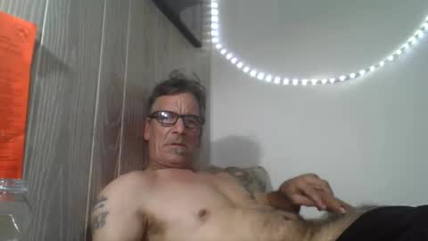 kalifornia91666 online show from December 18, 11:23 pm