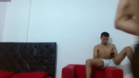 KAM  FRIENDS online show from February 7, 4:48 am