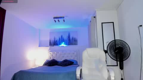 Kami online show from December 16, 7:10 pm