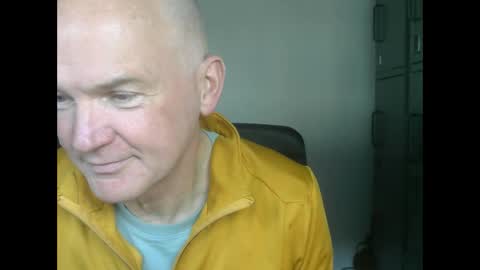 Robbie online show from March 5, 1:06 pm