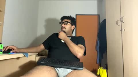 karim03larbi online show from March 6, 7:43 pm