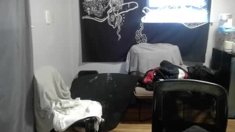 karloscm4 online show from February 27, 3:26 pm