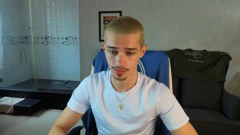 KaydenDrew online show from April 1, 9:22 am