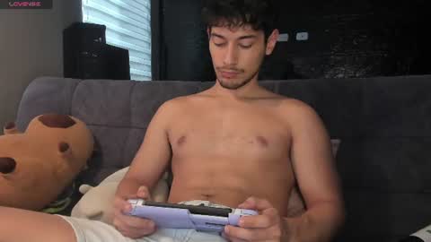 Kayn online show from July 4, 9:51 pm
