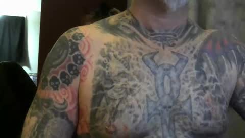 keeeeeeeeeeeeef online show from November 4, 11:17 pm