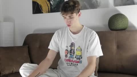 Snapshot of keithcozart1337 chatting on October 7, 12:53 pm Mark online show from October 7, 12:53 pm