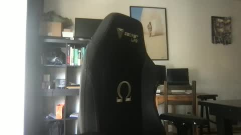 Snapshot of kelkun2828 chatting on December 7, 9:00 pm kelkun2828 online show from December 7, 9:00 pm