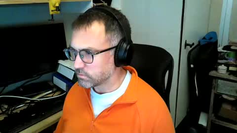 kelvin06133 online show from December 16, 10:13 pm