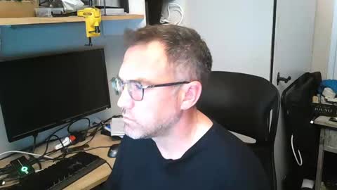 kelvin06133 online show from February 4, 10:45 pm