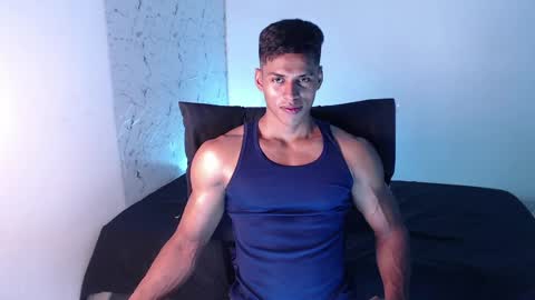 ken__owensx online show from May 28, 6:17 pm