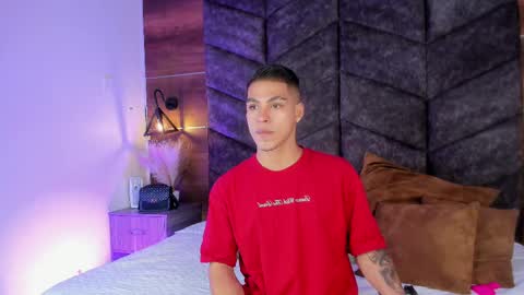 Snapshot of ken_boy_ chatting on February 26, 2:37 am   online show from February 26, 2:37 am