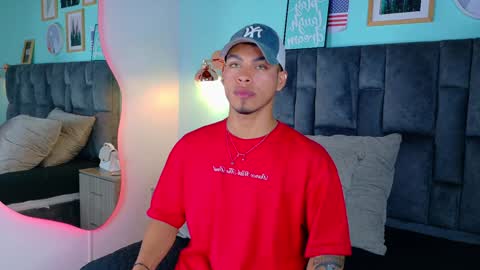 Snapshot of ken_boy_ chatting on February 2, 11:30 am   online show from February 2, 11:30 am