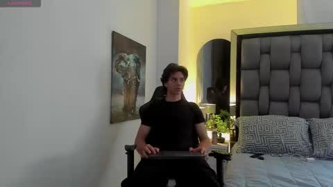 Ken online show from January 12, 6:23 pm