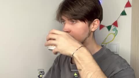 Kero online show from February 18, 9:45 pm