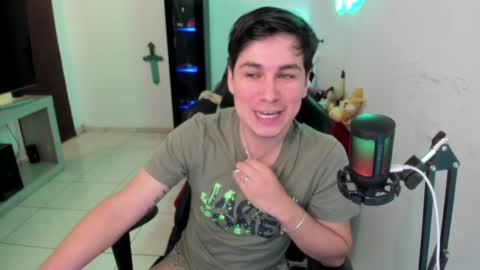 Kevin online show from January 3, 12:11 am