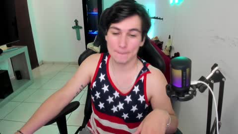 Kevin online show from December 22, 12:07 am