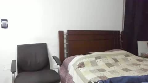 kevin_malone22 online show from September 11, 1:15 am