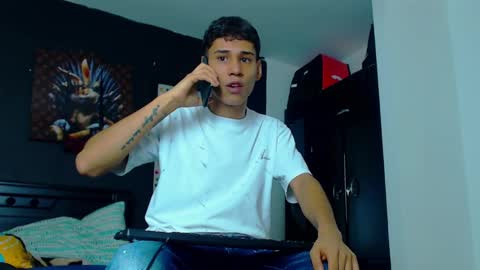 Kevin  y marlon online show from March 6, 5:11 pm