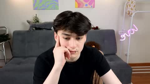 kevinhunter_ online show from December 14, 7:54 pm