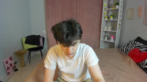 kevinhunter_ online show from November 30, 9:11 am