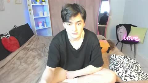 kevinhunter_ online show from November 25, 7:27 pm