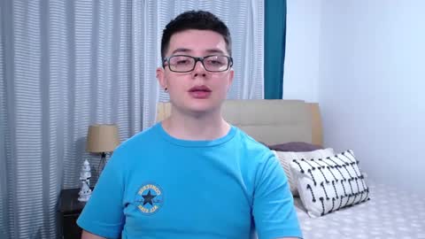 Kevin online show from March 15, 3:03 am