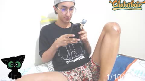 kevin 31lopez independent model online show from October 2, 2:04 am