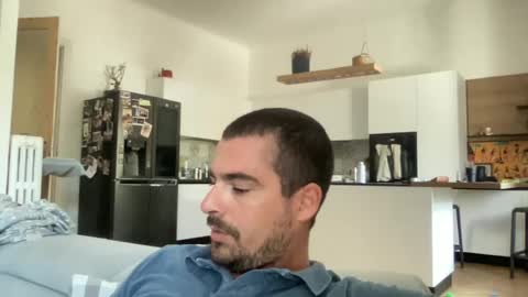 kevinpillobello online show from July 31, 8:47 am