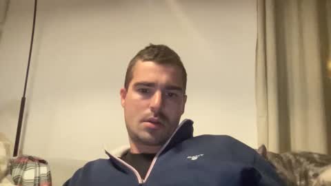 kevinpillobello online show from November 25, 5:15 pm