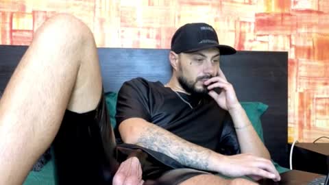 Snapshot of kevinrace chatting on October 20, 9:51 pm KEVIN Race online show from October 20, 9:51 pm