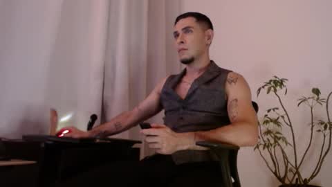 KhalicaN online show from March 4, 10:00 am