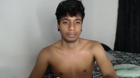 khevinlopezonig online show from October 19, 12:48 am