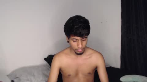 khevinlopezonig online show from September 12, 8:14 am