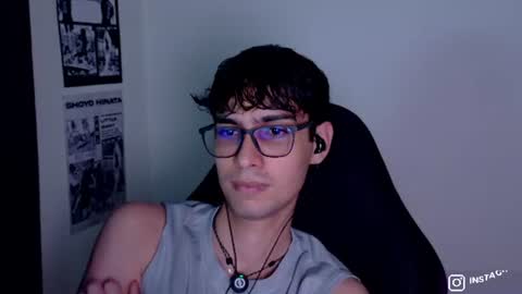 khozler_ online show from July 14, 2:05 am