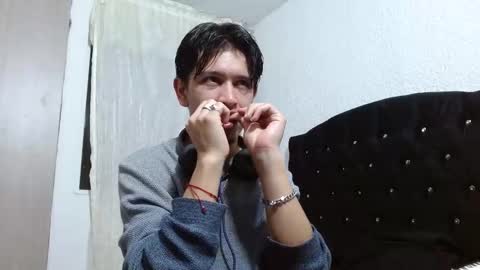 Snapshot of kianryu chatting on September 18, 1:40 am Adrian  Chlloe online show from September 18, 1:40 am