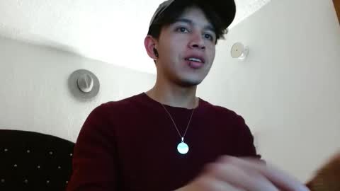 Snapshot of kianryu chatting on October 27, 3:42 am Adrian  Chlloe online show from October 27, 3:42 am