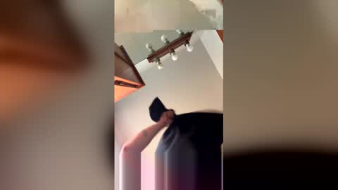 kikitupapi1993 online show from December 16, 4:14 pm