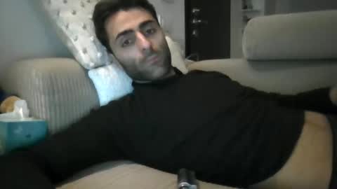 kikkus01 online show from February 9, 9:30 pm