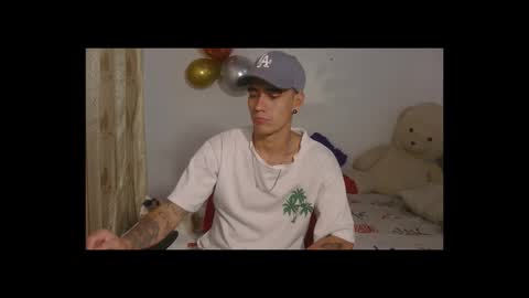 Snapshot of kilyan_ chatting on October 25, 12:12 am jahn online show from October 25, 12:12 am